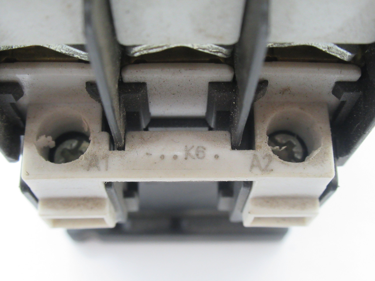 Siemens 3RT1023-1AK60 Power Contactor 110/120V 50/60Hz 3-Pole 9A USED