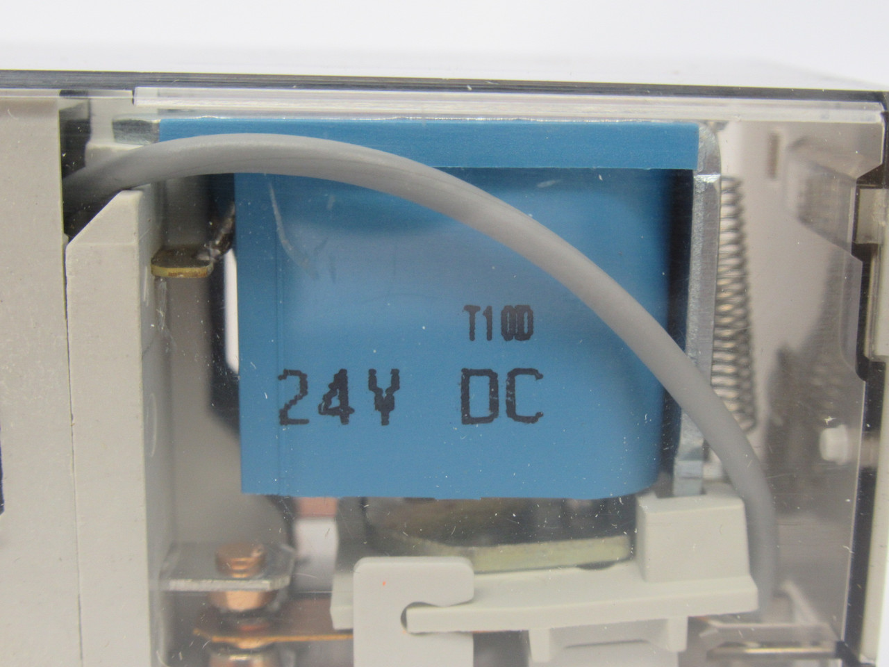 Allen-Bradley 700-HA32Z24 Ser. D Plug In Relay 24VDC Coil 10A 8-Pin BOX DMG NEW