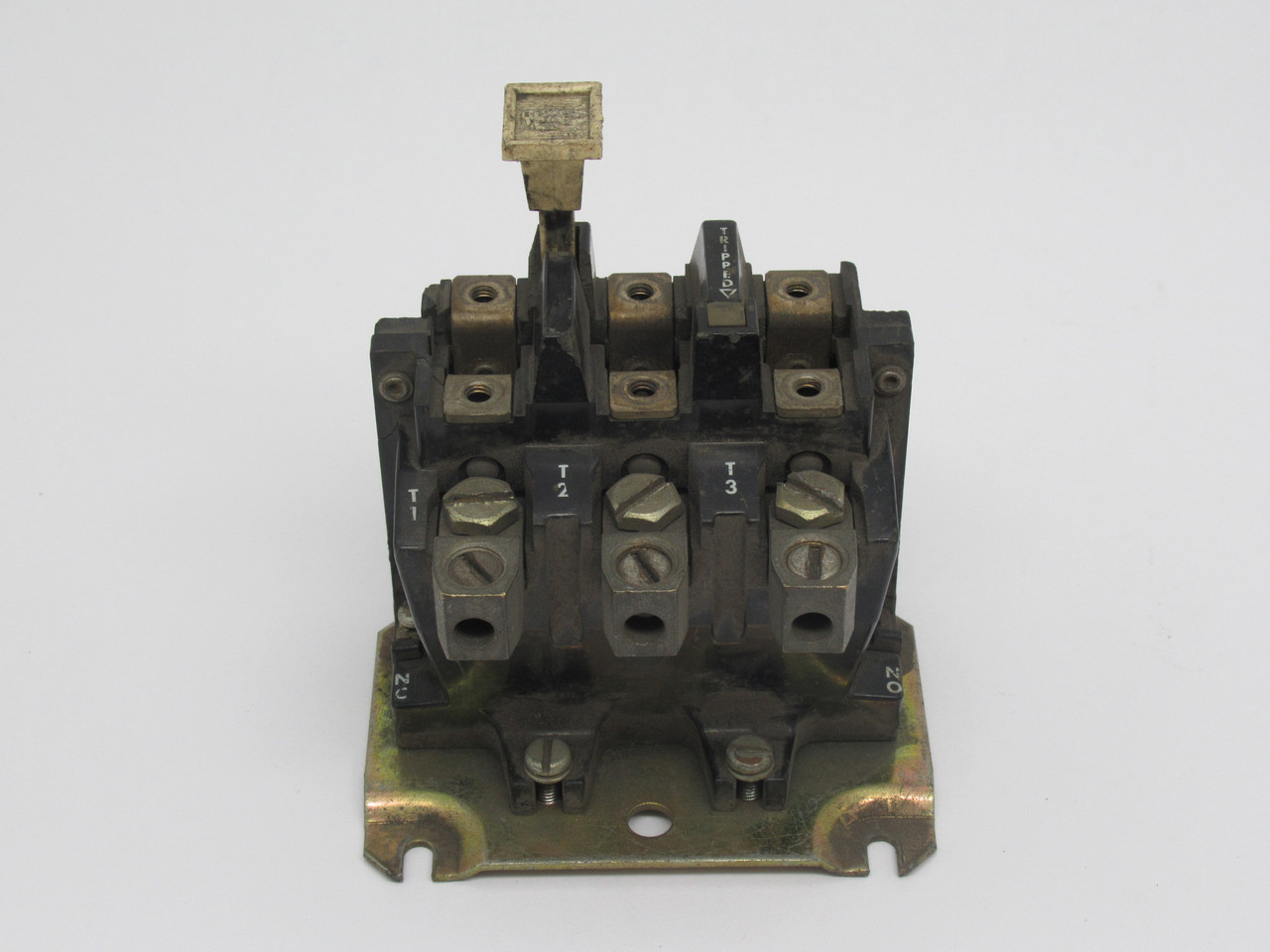 Allen-Bradley 40185-800-01 Starter Mount Overload Relay 62A MISSING SCREWS USED