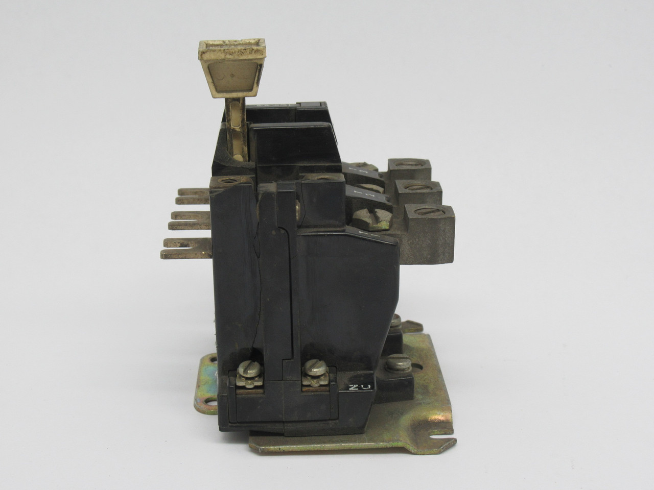 Allen-Bradley 40185-800-01 Starter Mount Overload Relay 62A MISSING SCREWS USED