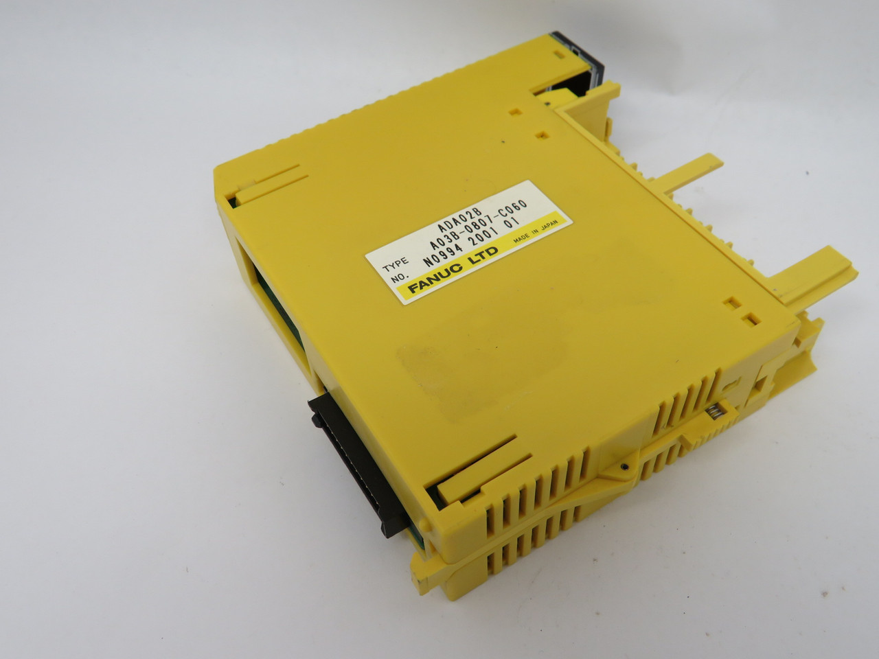 Fanuc A03B-0807-C060 Input /Output Module COSMETIC CHIP NO TERMINAL COVER USED
