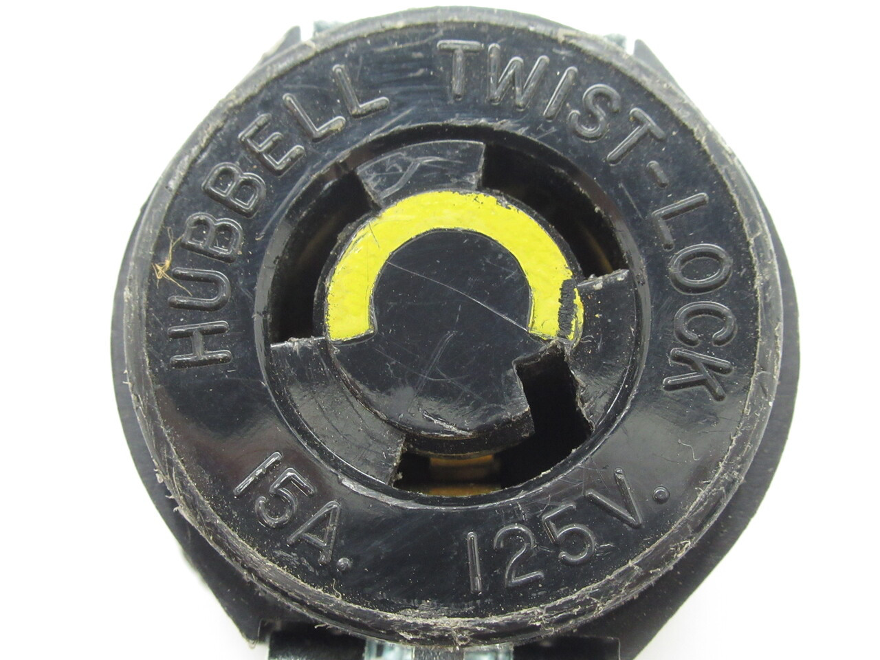 Hubbell HBL4713 Twistlock Receptacle 15A 125V 3W 2P *MISSING SCREWS* USED