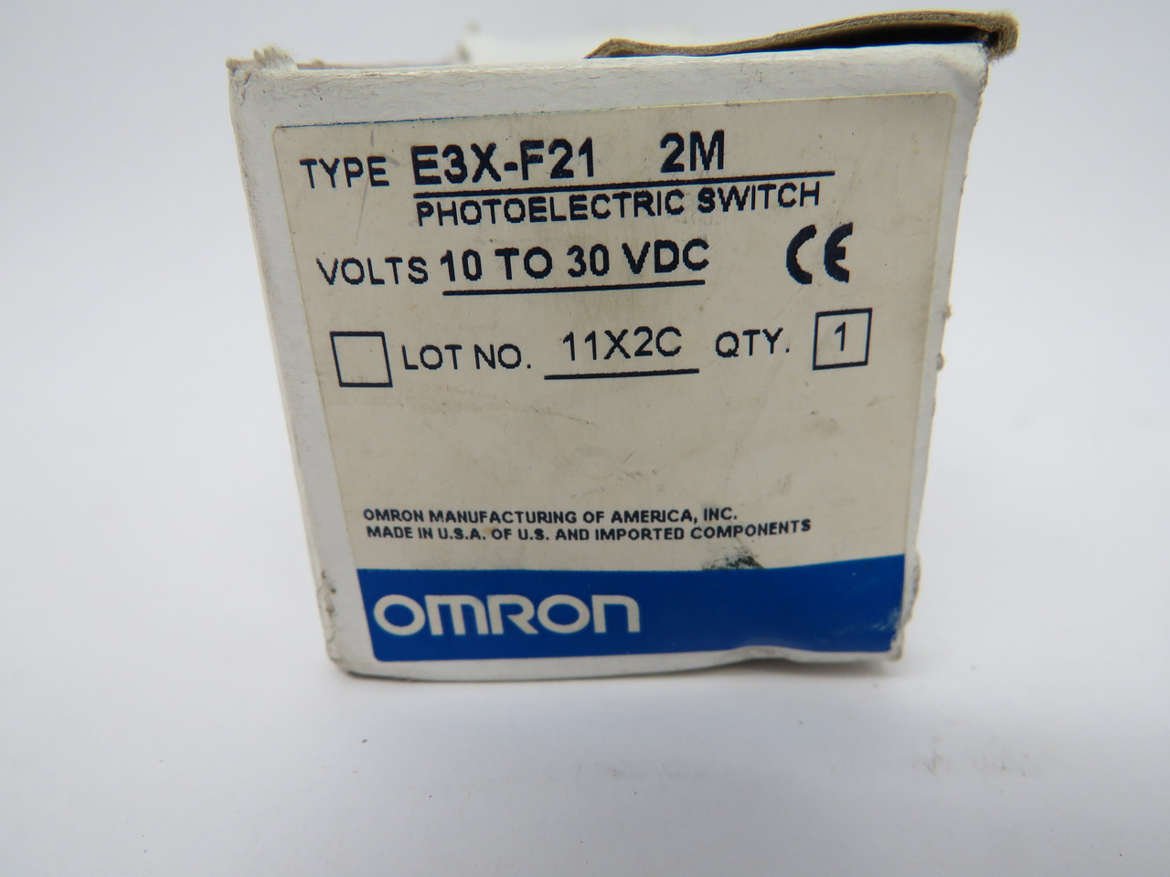 Omron E3X-F21 Photoelectric Sensor 10-30VDC ON: 20us OFF: 30us 2m BOX DMG NEW