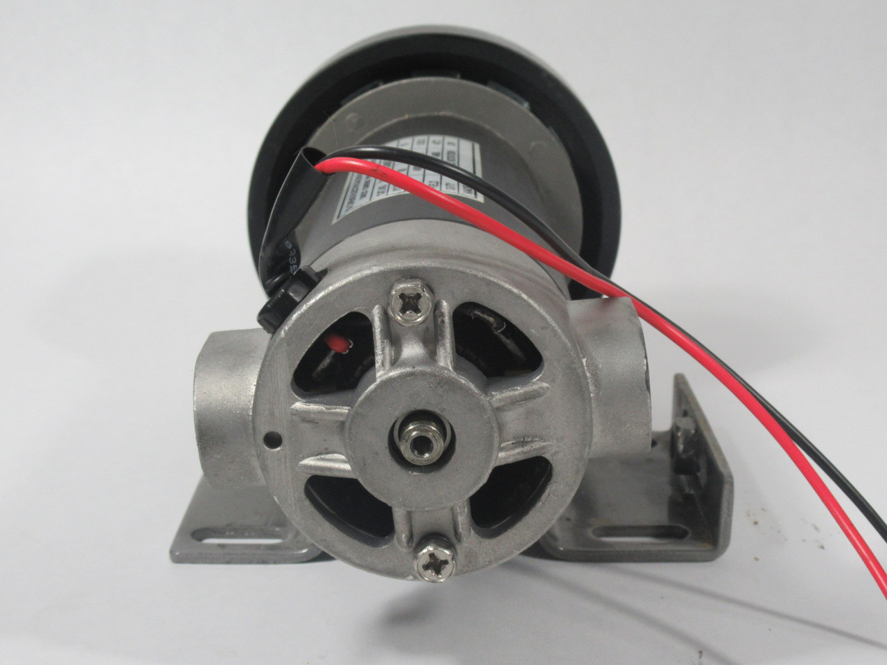 Ya Cheng YA117J/Y7CA9D001837 DC Perm Magnet Motor 1.5/3HP 4800RPM 90V 10A USED