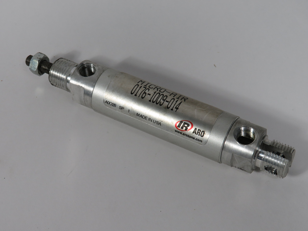 Ingersoll-Rand Aro 0176-1009-014 Air Cylinder 3/4" Bore 1-1/2" Stroke USED