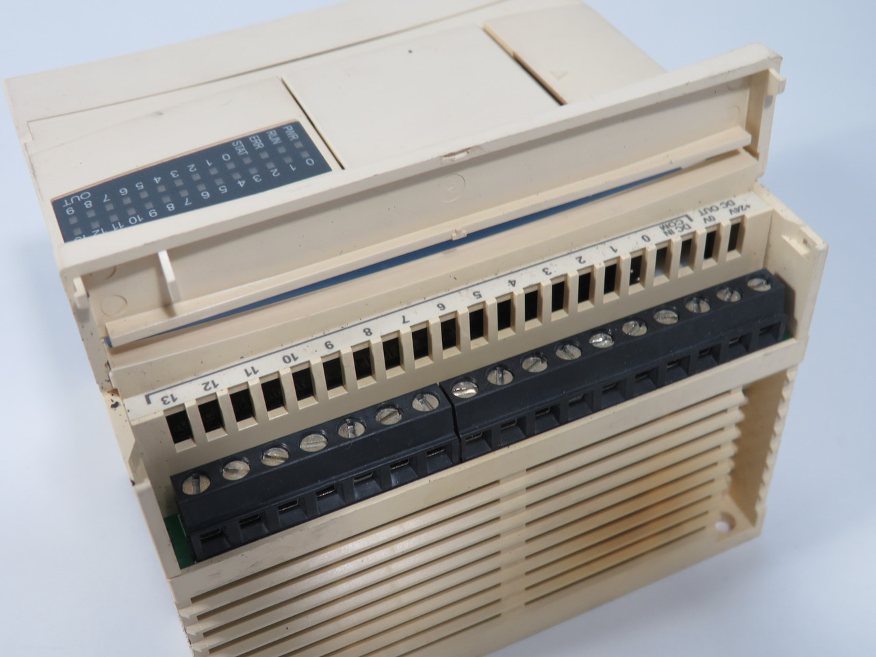 Schneider Electric TWDLCAA24DRF Compact Base Controller DISCOLORATION USED