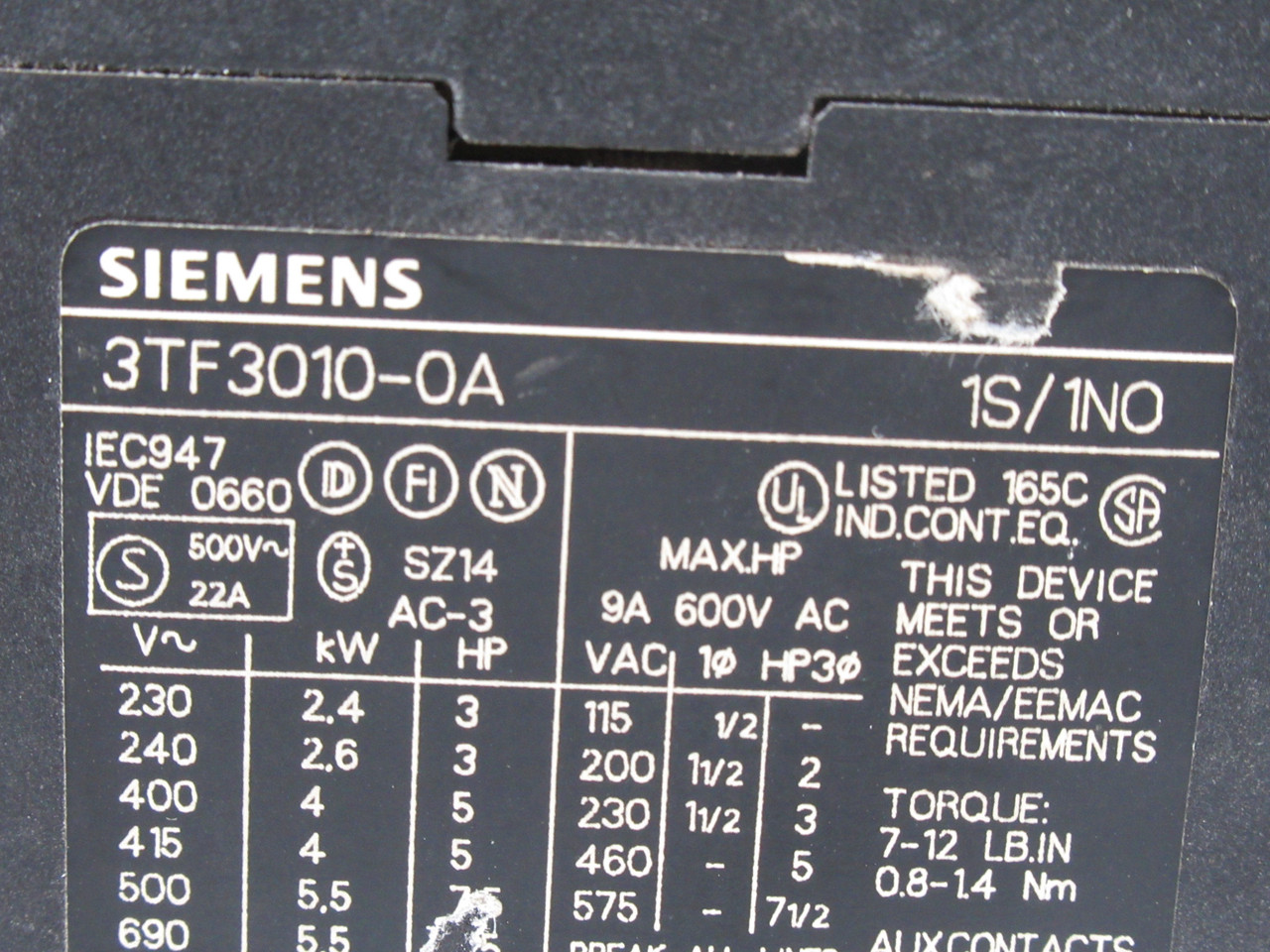 Siemens 3TF3010-0AC2 Contactor 24VAC 50/60Hz 9A 3-Pole USED