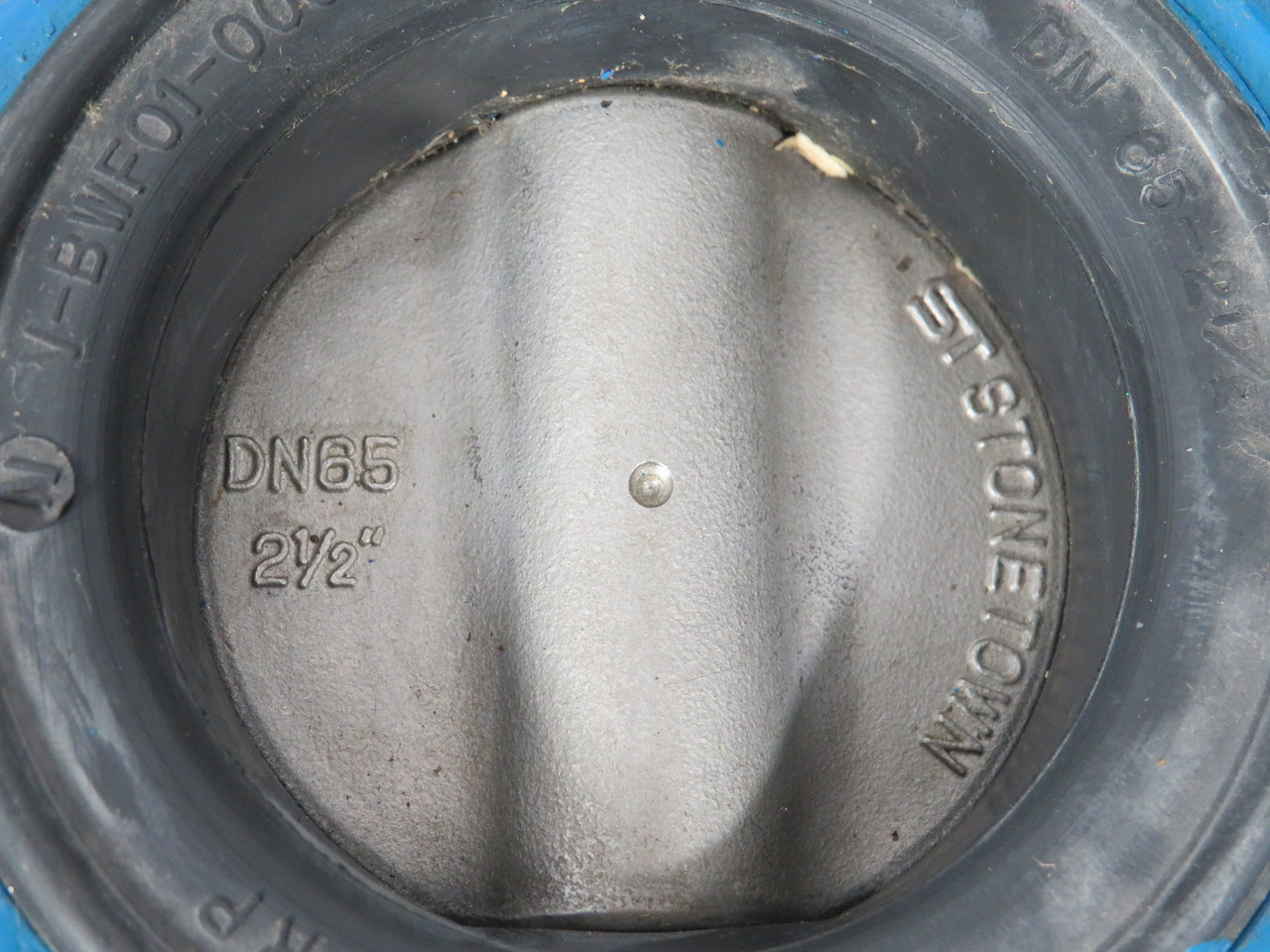 Stonetown Lug-Style Butterfly Valve DN65 2-1/2" C/W Handle USED