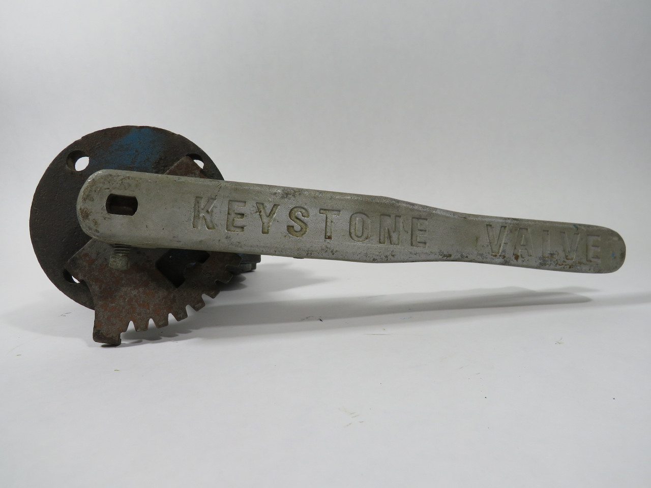 Keystone 1020 Lug-Style Butterfly Valve 3" Bronze Disc C/W Handle CHIPPED USED