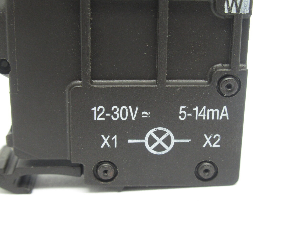 Eaton M22-LED-W White Push Button Light Unit 12-30V 5-14mA USED