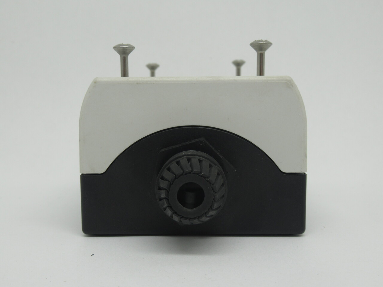 Eaton M22-I2 Surface Mounting Push Button Enclosure 2-Slot USED