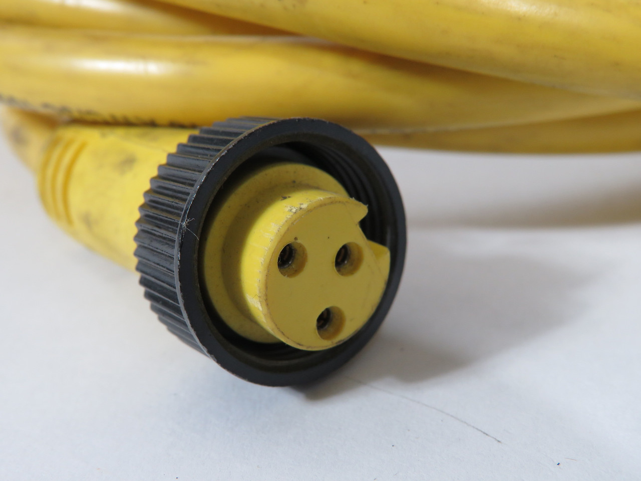 Woodhead 113020A01F150 Female/Male Cordset 3-Pin 600V 13A 15' Length USED