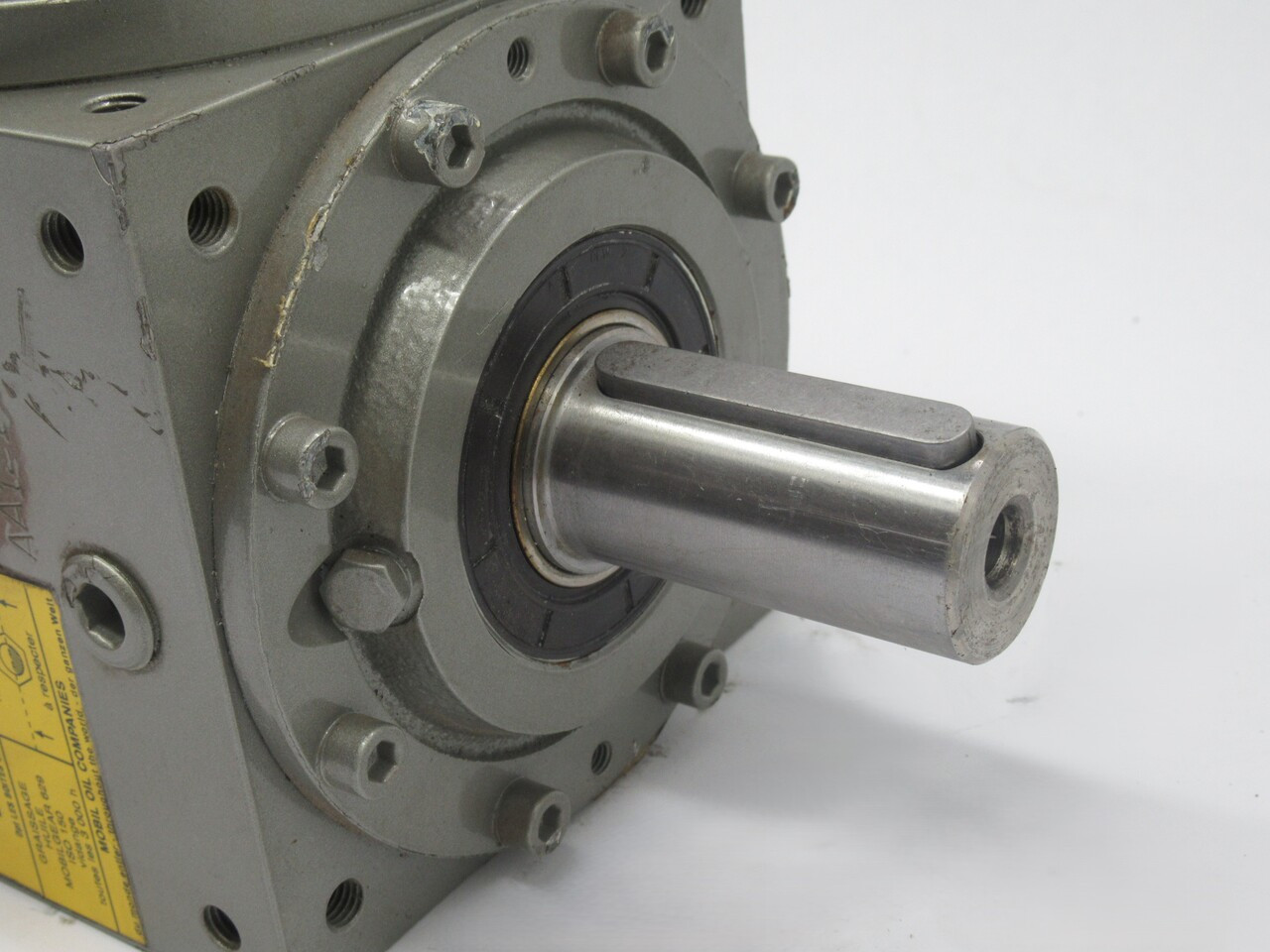 Catep Z.12 Bevel Gearbox 2-Way 6:1 Ratio RAP: CY.3.IMT.2N.DEDL.5 USED
