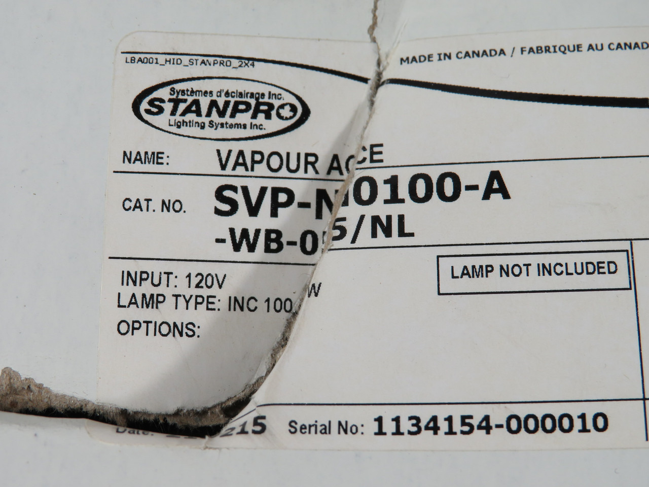 Stanpro SVP-N0100-A-WB-05/NL Wall-Mount Incandescent Luminaire BOX DAMAGE NEW
