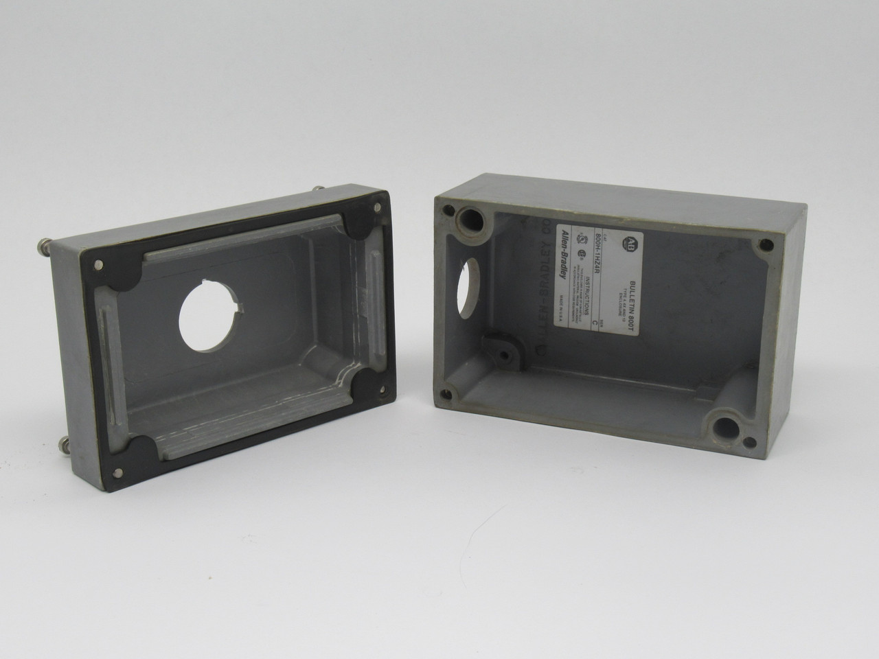 Allen-Bradley 800H-1HZ4R Pushbutton Enclosure Ser. C Glass Polyester USED