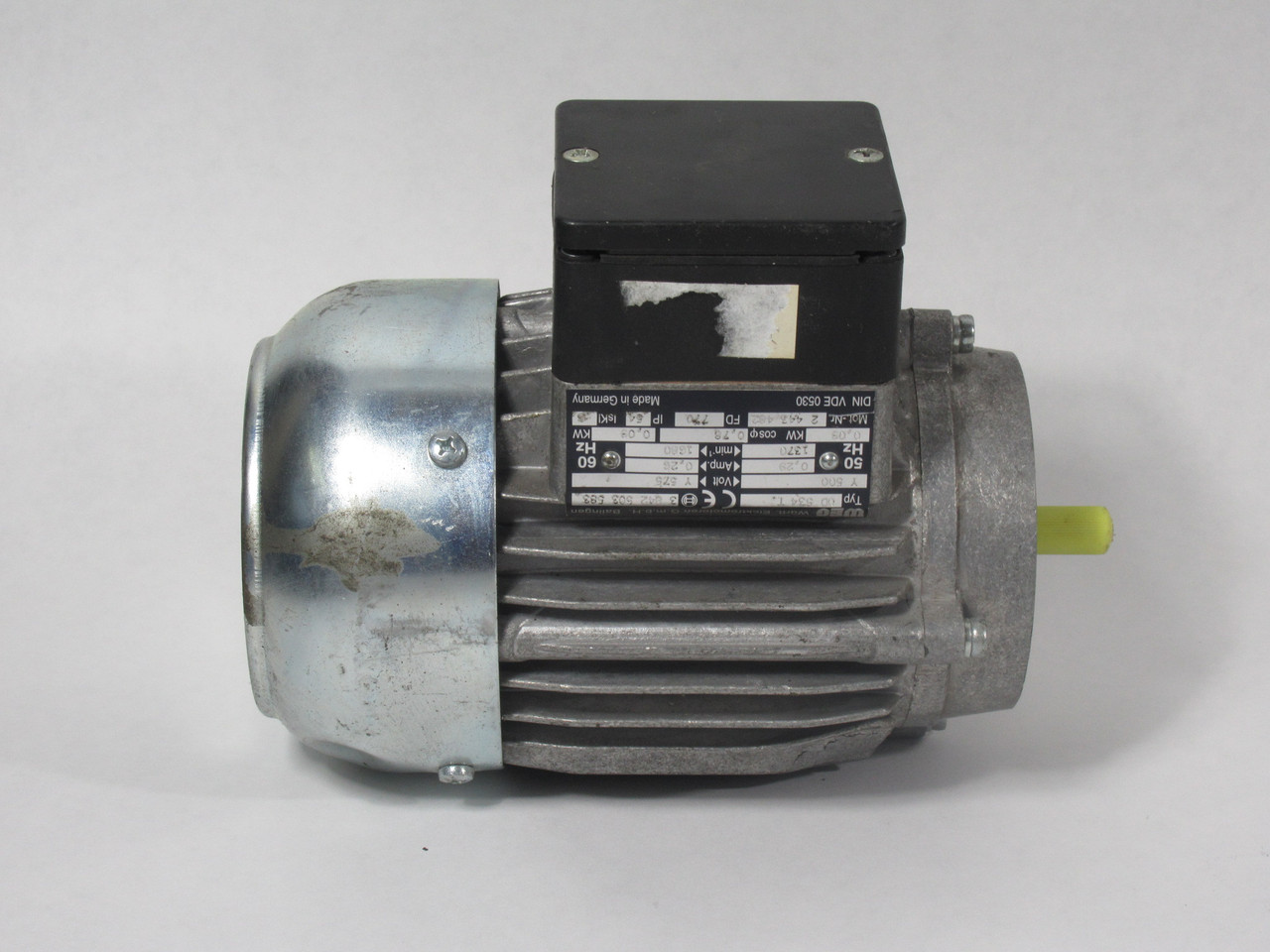 Weg 0.09kW 1370/1680RPM 500/575V TEFC 3Ph 0.29/0.26A 50/60Hz SHELF WEAR USED