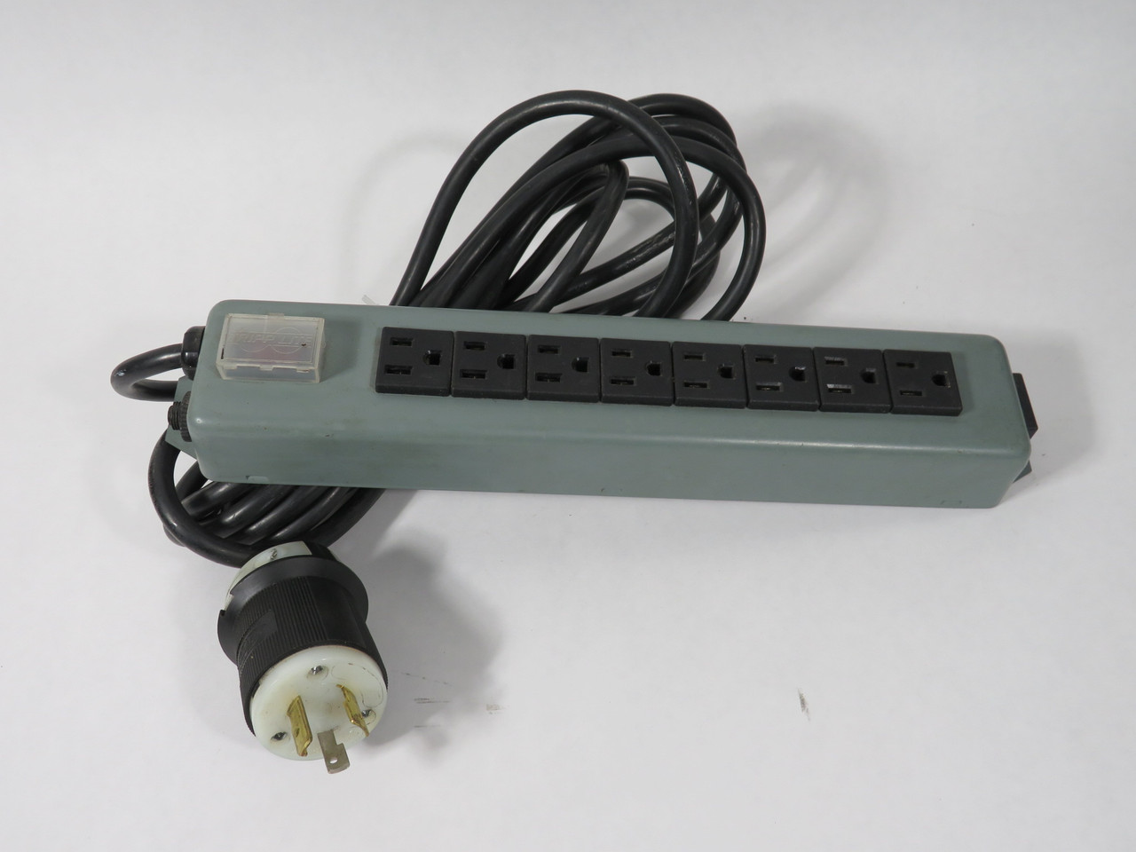 Tripp Lite UL17CB-15 Industrial Power Strip 9-Outlet 15A 120V 14' Cable USED
