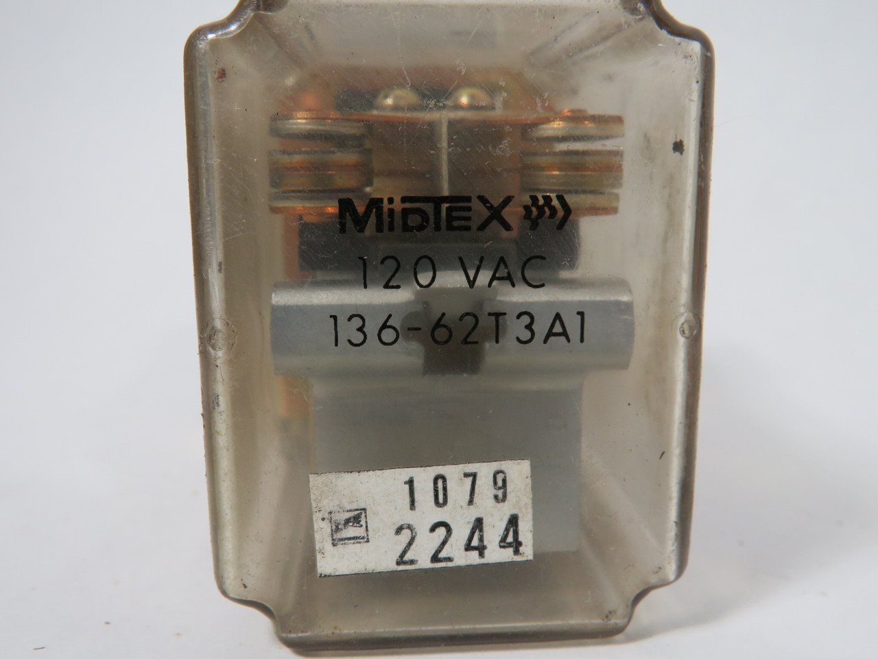 Midtex 136-62T3A1 Plug-In Relay 120V 8-Blade USED