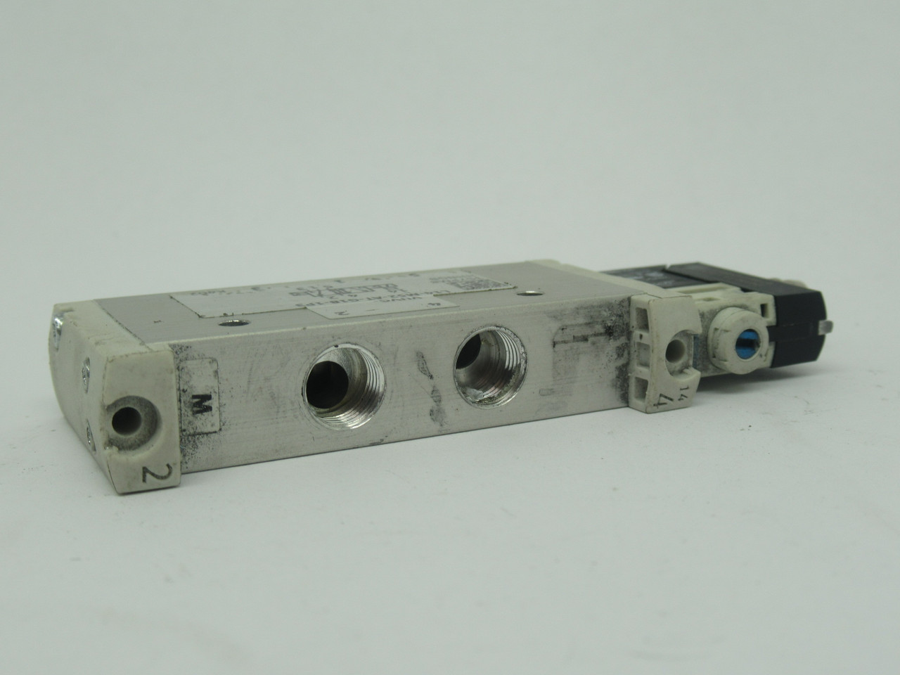 Festo 566499 VUVG-L14-M52-AT-G18-1P3 Solenoid Valve 5/2 24VDC 2.5-8 bar USED