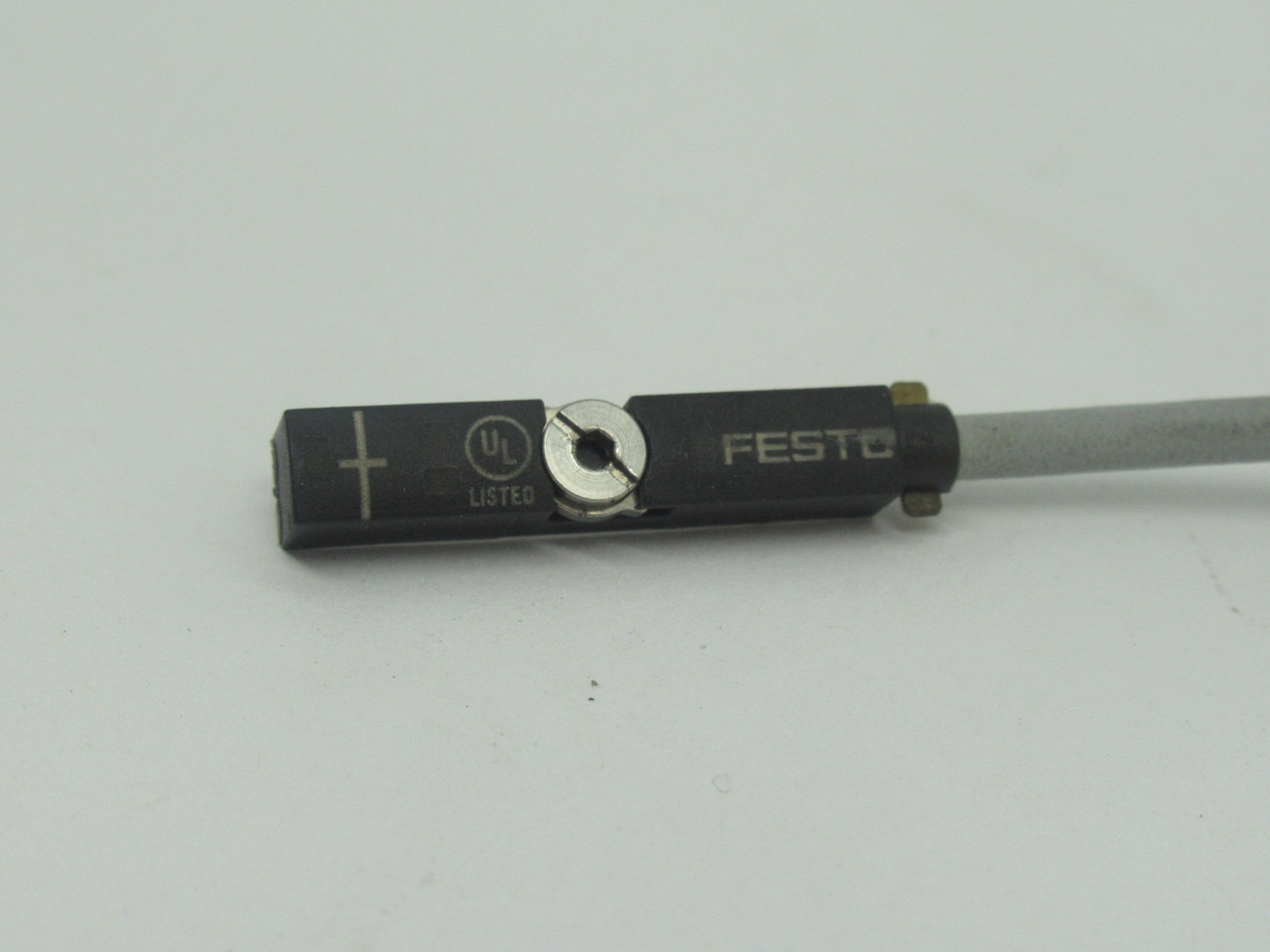 Festo 574334 SMT-8M-A-PS-24V-E-0.3-M8D Proximity Sensor PNP NO 0.3m Cable USED