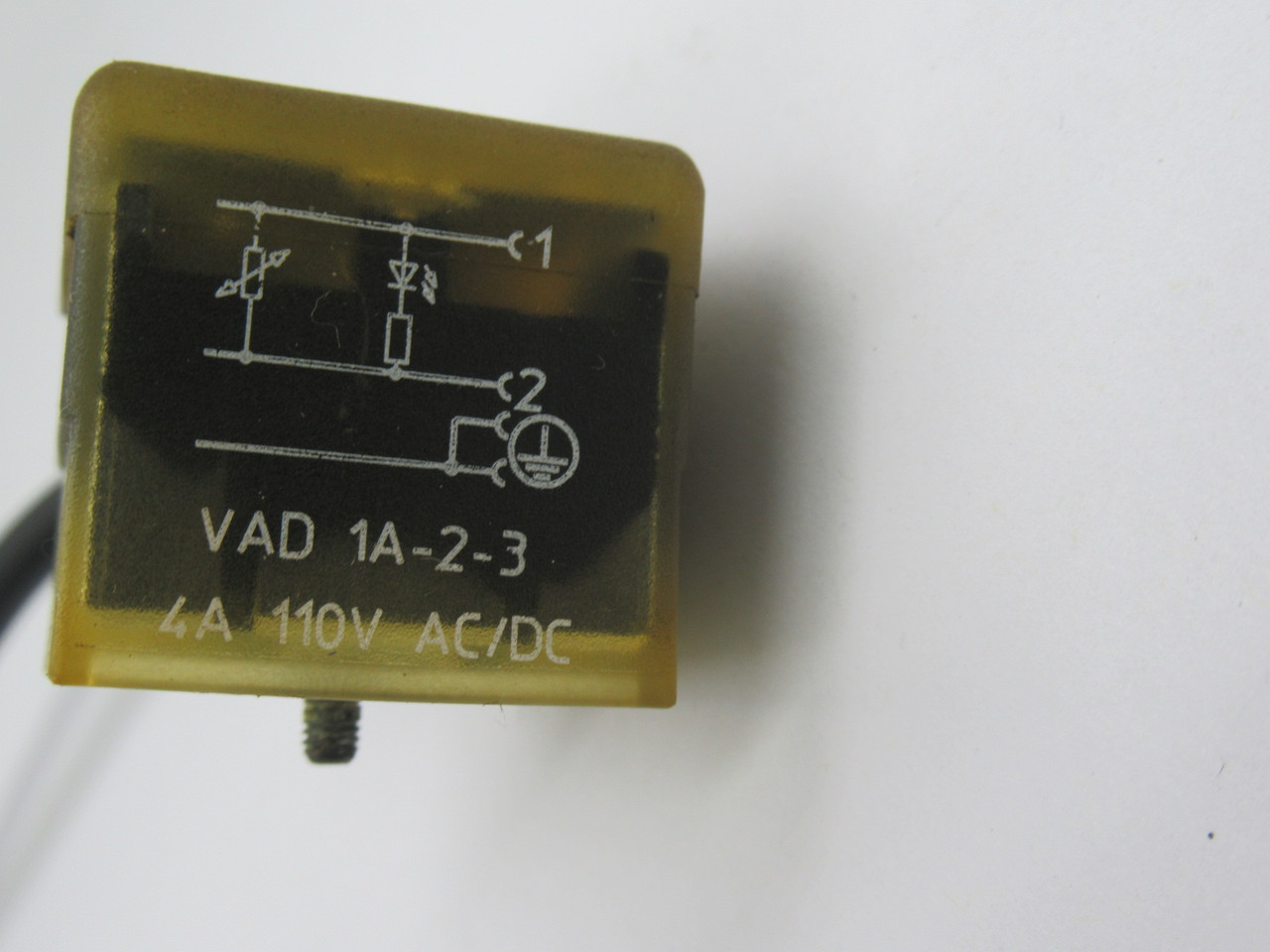 Belden VAD-1A-2-3 Valve Connector 4A 110V AC/DC USED