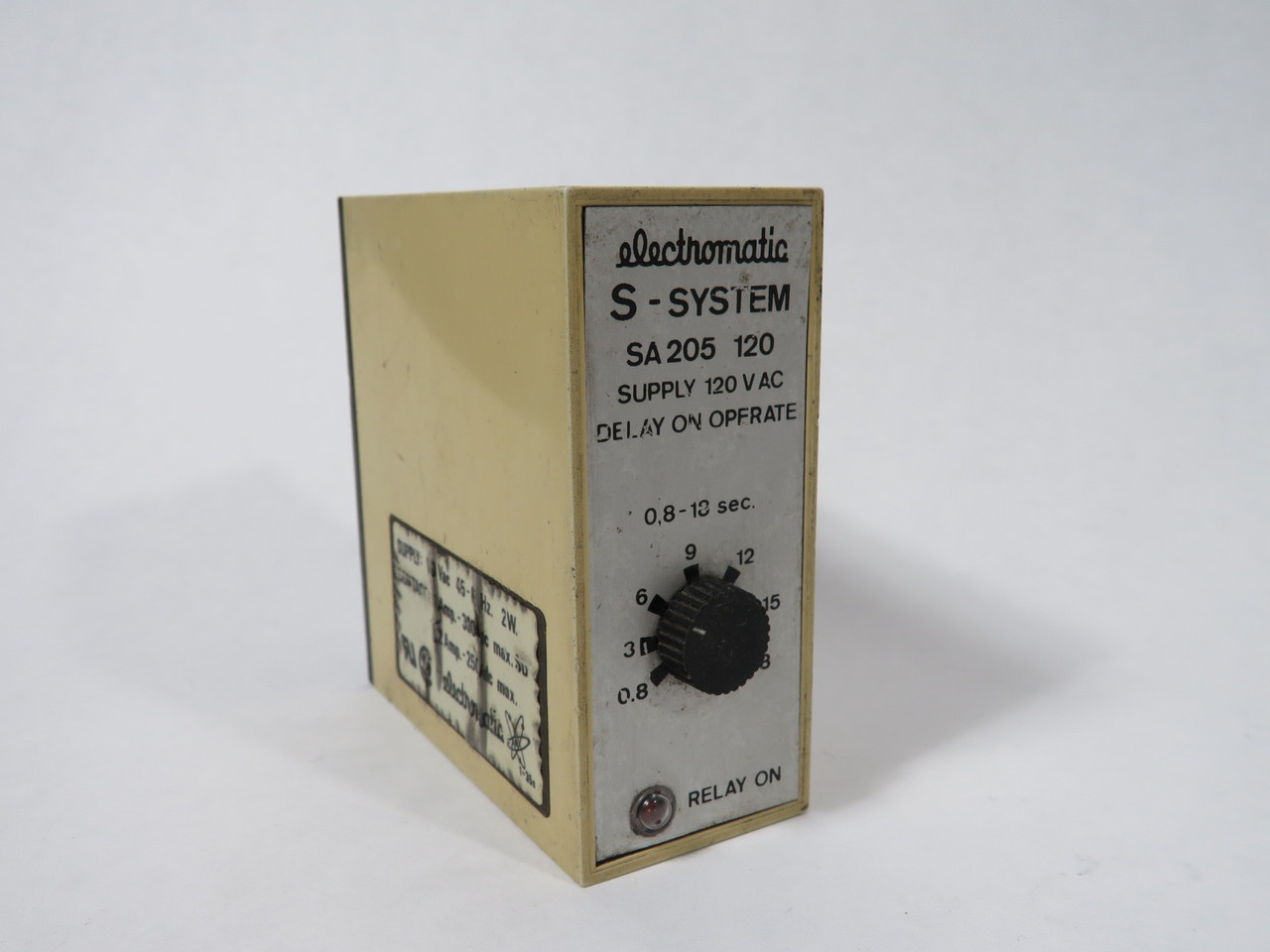 Electromatic SA20512018S Delay On Timer 0.8-18s 120V 11-Pin SHELF WEAR USED