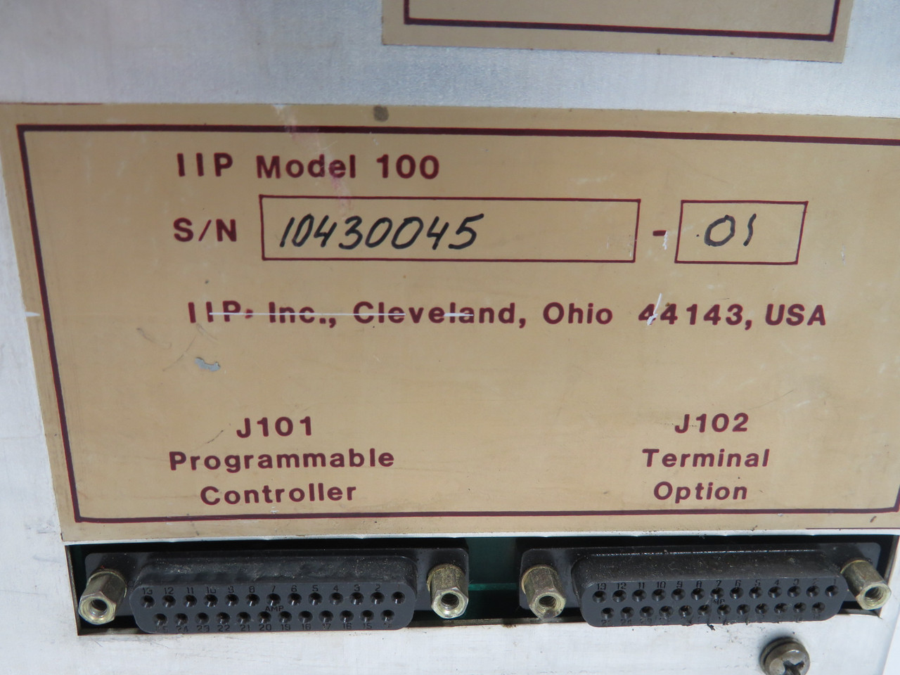 IIP Model 100 Operator's Station 115V 0.2A SHELF WEAR USED