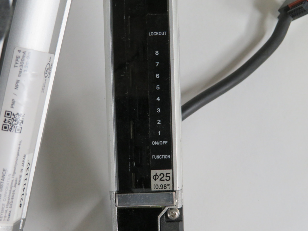 Keyence SL-C24H Safety Light Curtain Receiver/Transmitter 24VDC 76mA/68mA USED