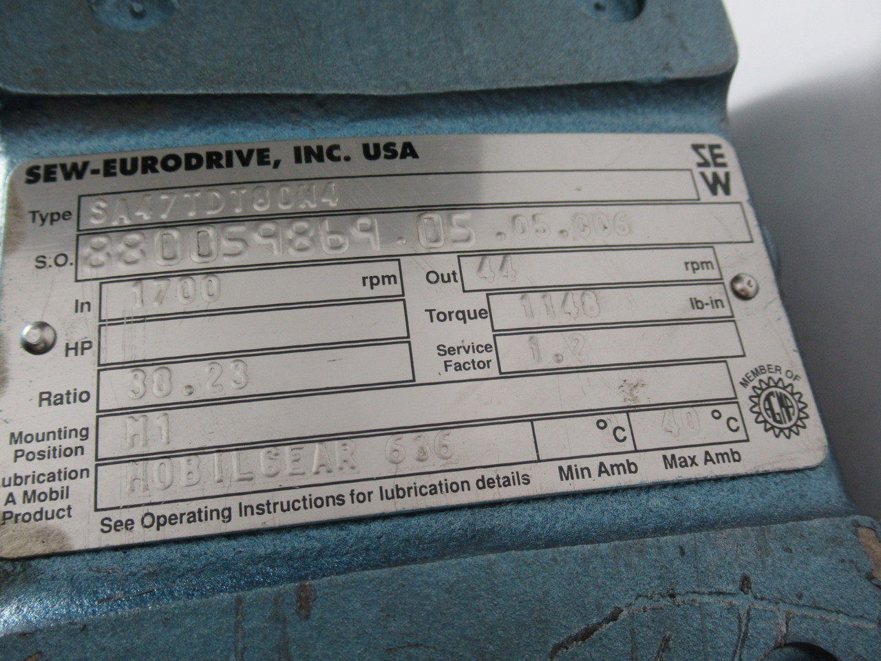 Sew-Eurodrive 38.23:1 1HP 1700RPM 230YY/460Y TEFC 3Ph 3.70/1.85A 60Hz USED