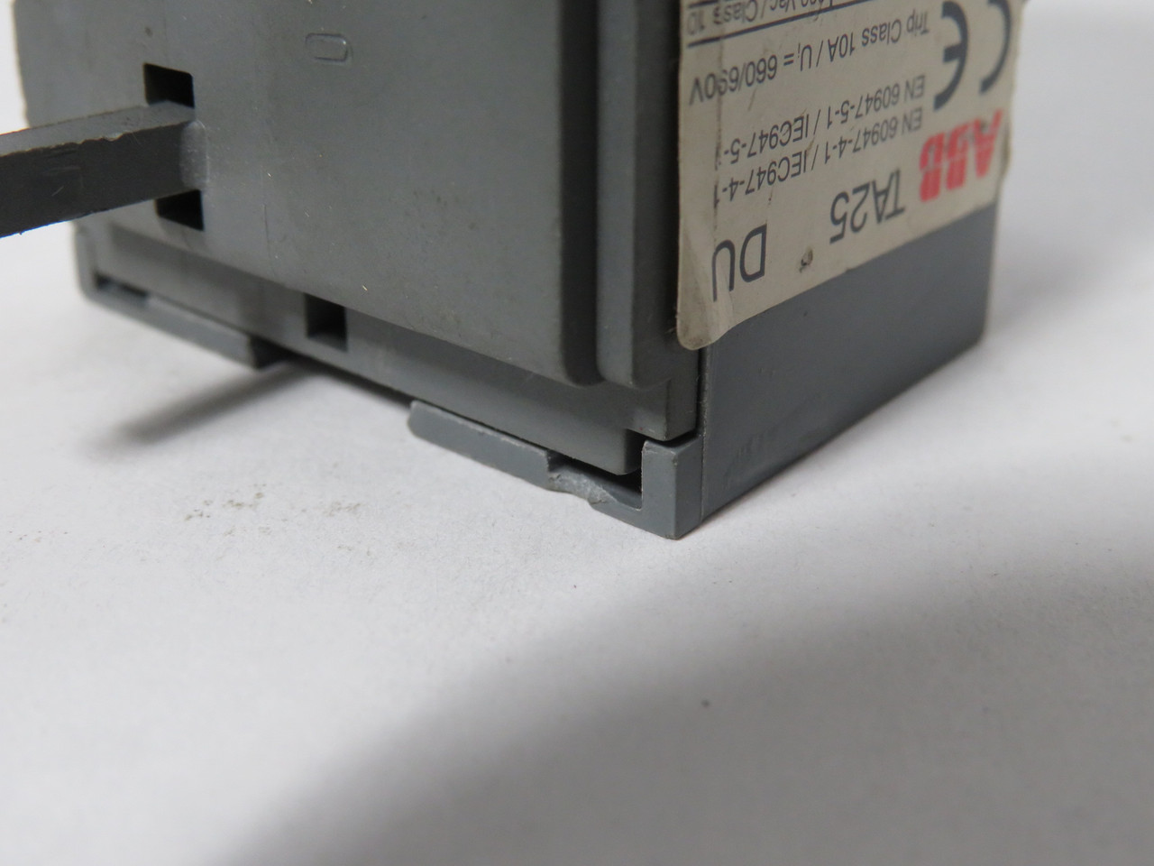 ABB TA25DU-1.4 Thermal Overload Relay 1-1.4A 660/690V SHELF WEAR USED