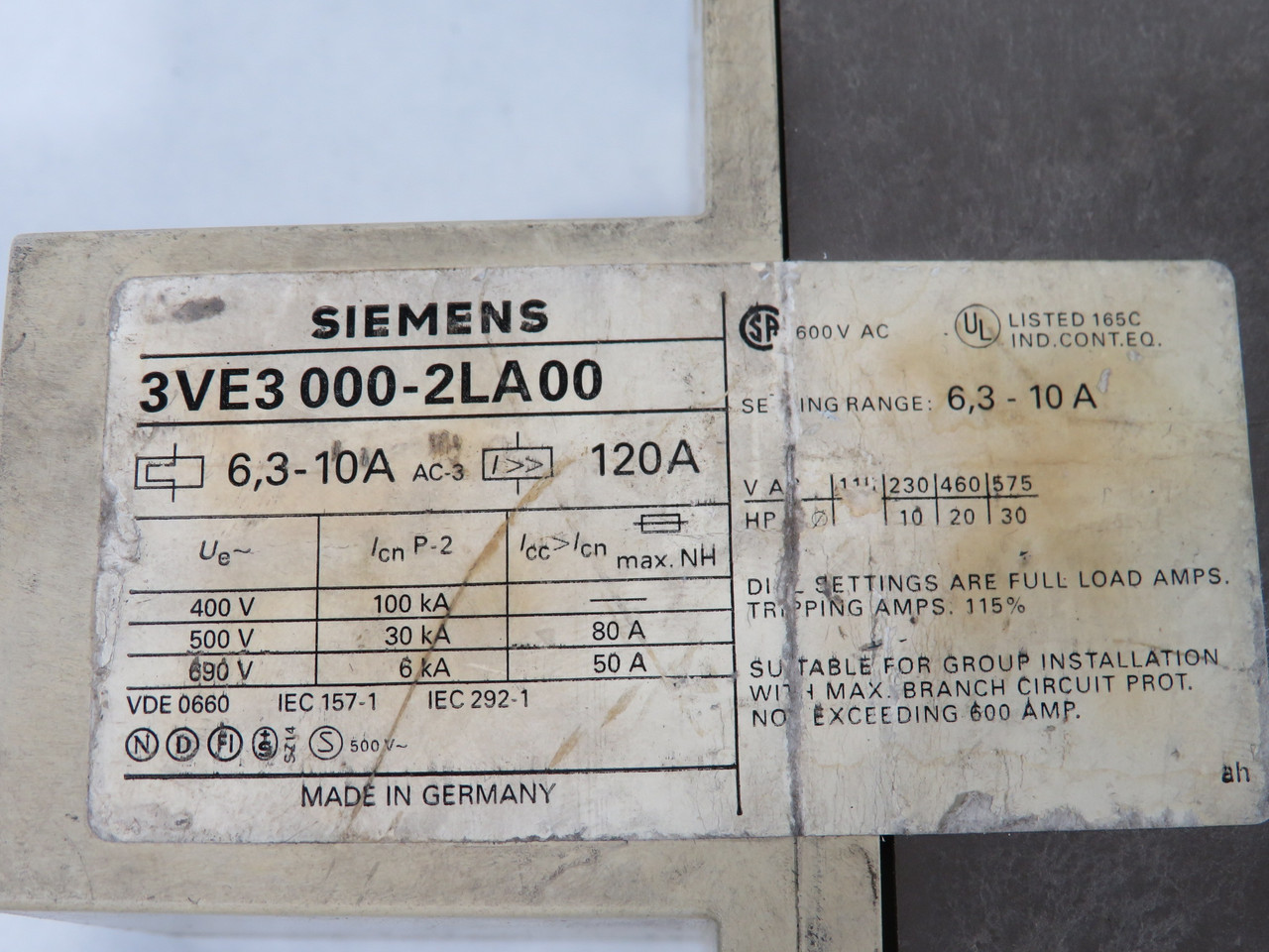 Siemens 3VE3000-2LA00 Motor Starter Protector 6.3-10A 400/500/690V USED