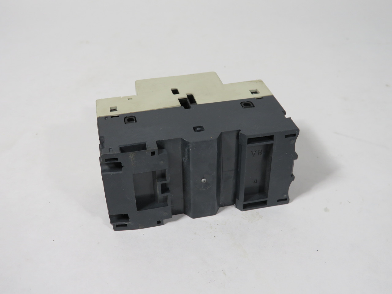 Telemecanique GV2-M16 Motor Starter Protector 9-14A 690V USED