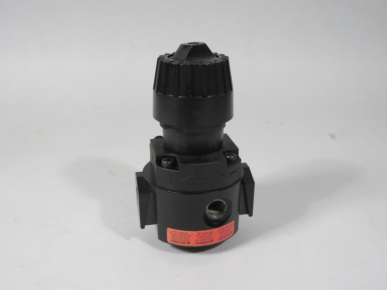 Wilkerson R16-02-000A Pressure Regulator 0-125 psi 1/4" NPT USED