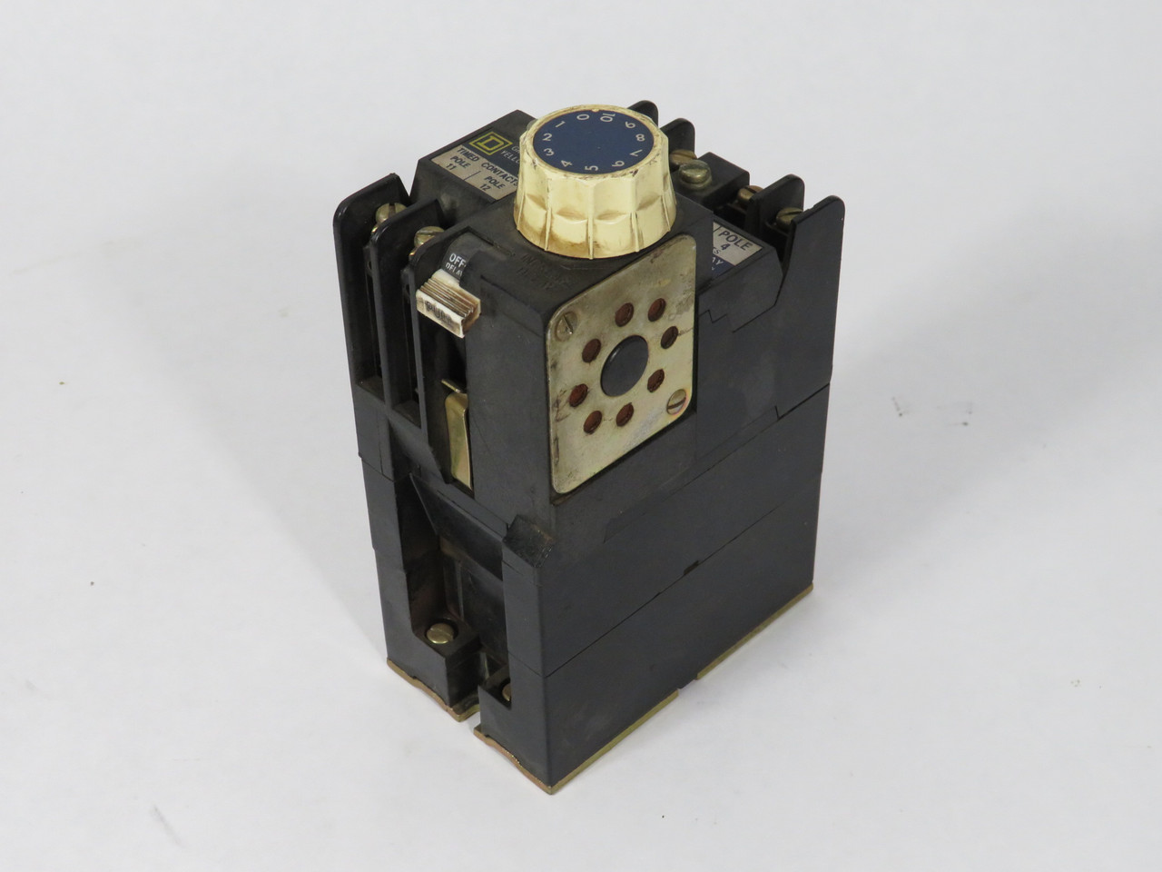 Square D 8501-L040 Control Relay 110V@50Hz 120V@60Hz C/W Time Delay Module USED