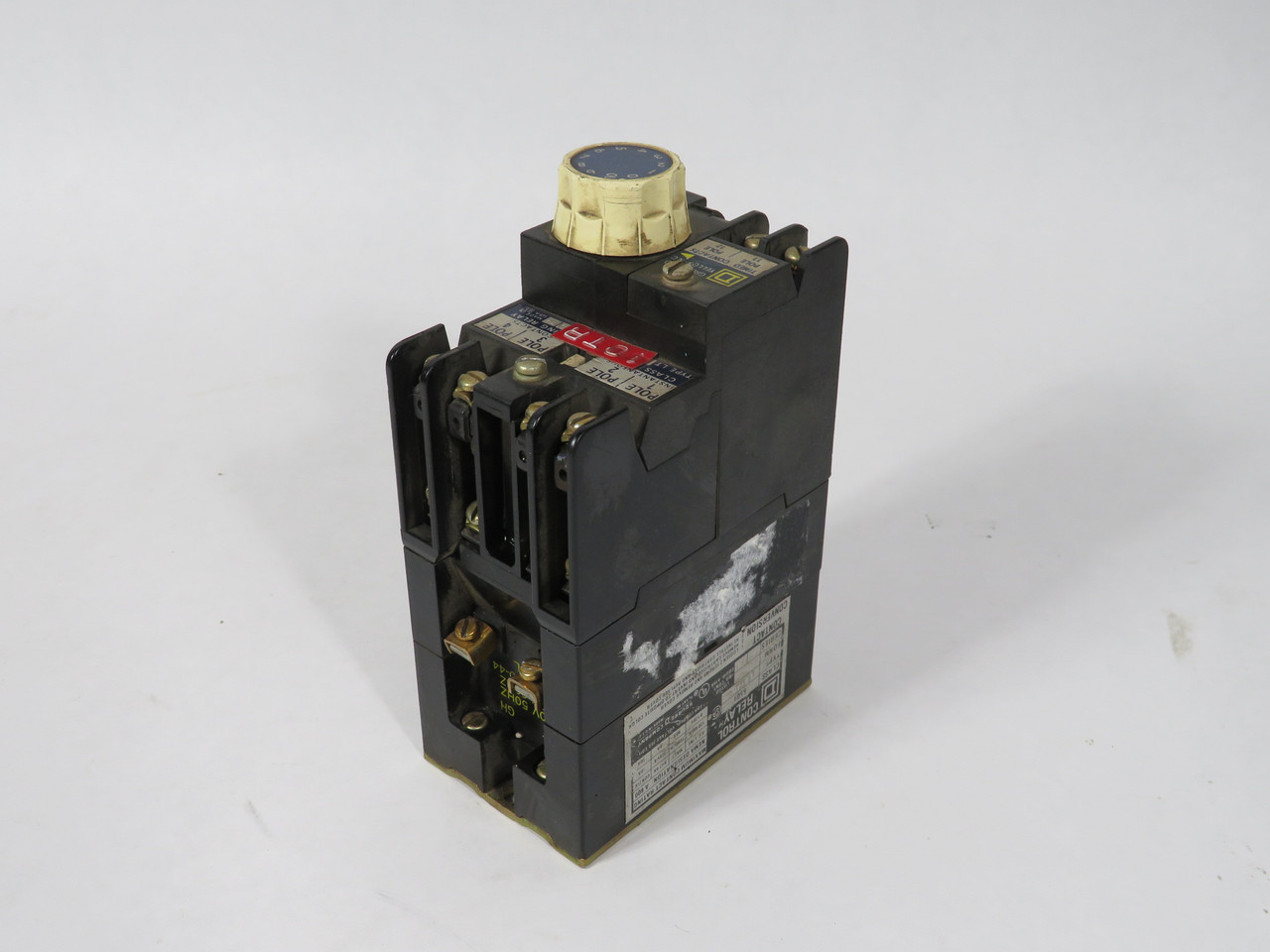 Square D 8501-L040 Control Relay 110V@50Hz 120V@60Hz C/W Time Delay Module USED