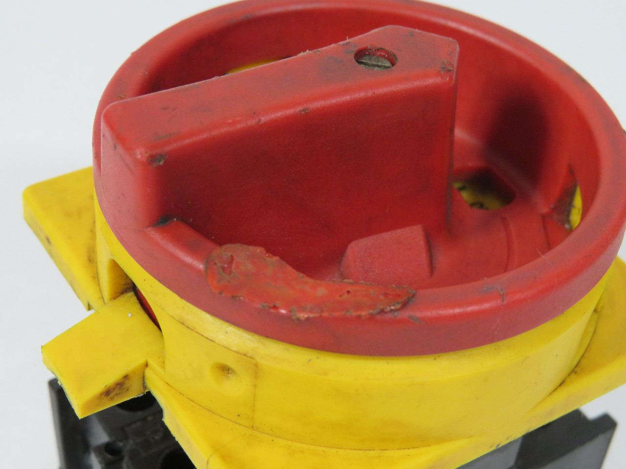 Klockner-Moeller P1-25/E Disconnect Switch 25A 690V 3-Pole SHELF WEAR USED