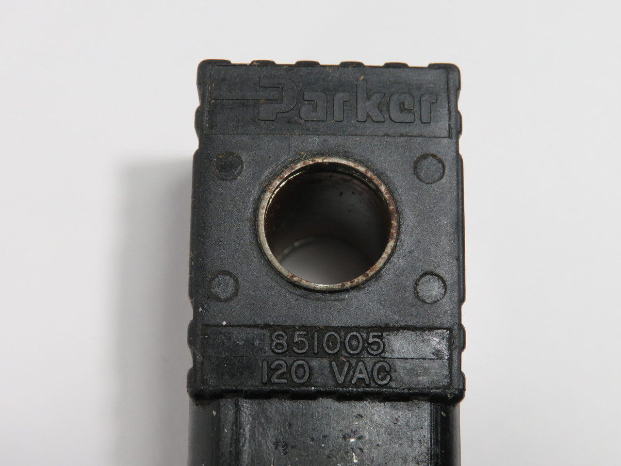 Parker 851005-120 Solenoid Coil 120V 0.14A Type D DIN Plug Face USED