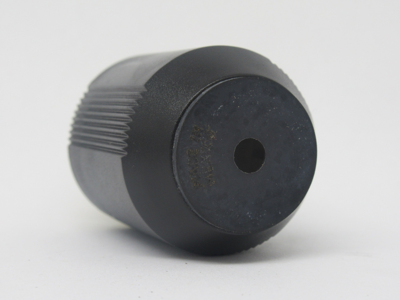 Cooper Arrow Hart 5666N Auto Grip Straight Blade Plug 15A 250VAC 3W 2P NEW