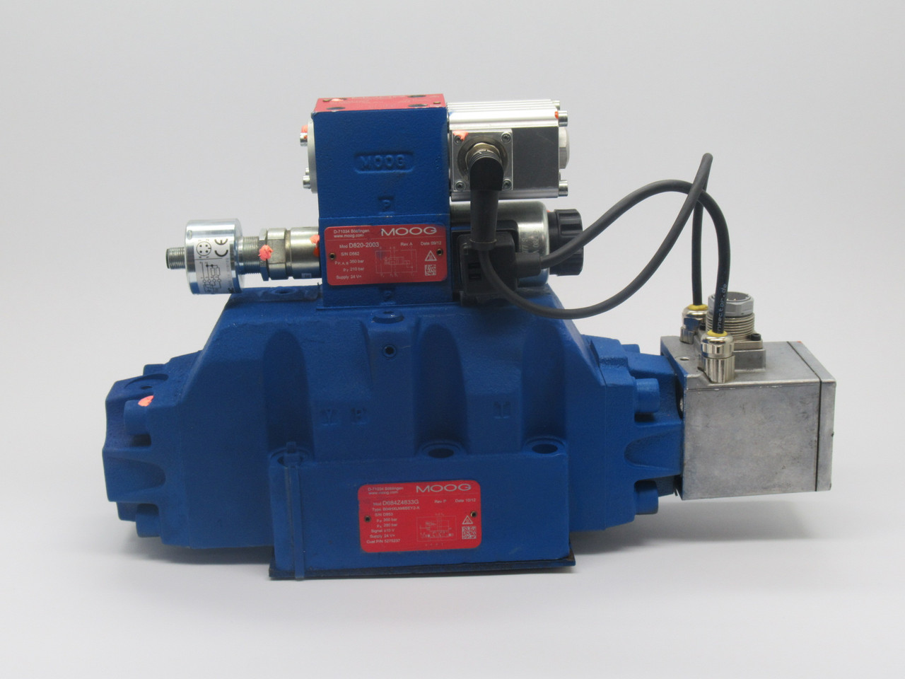 Moog D684Z4833G Proportional Control Valve 24VDC 280/350 bar USED