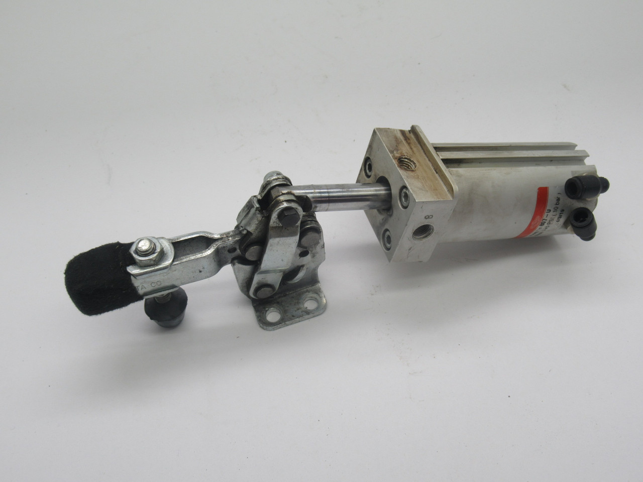 Destaco 807-U Pneumatic Toggle Clamp 375lbf Max Hold 1/8 NPT FADED LABEL USED