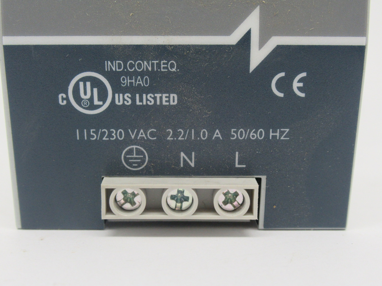 Sola SDN-5-24-100P Power Supply 24VDC 5A Out 115/230VAC 50/60Hz 2.2/1A In USED