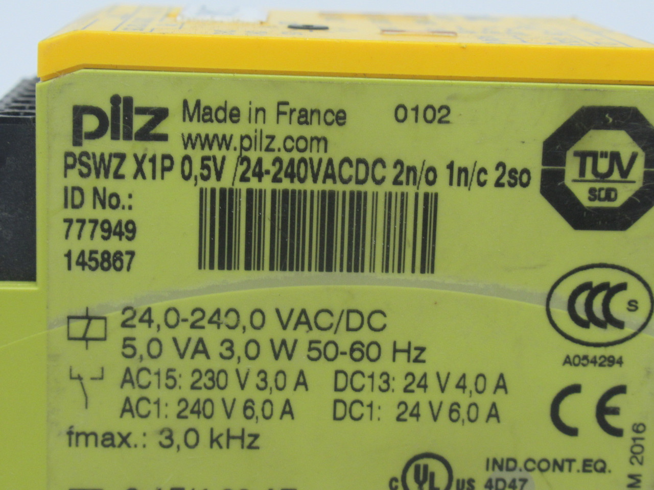 Pilz PSWZ-X1P-0,5V/24-240VACDC Safety Relay 24-240V 2NO 1NC 5VA 3W 50/60Hz USED