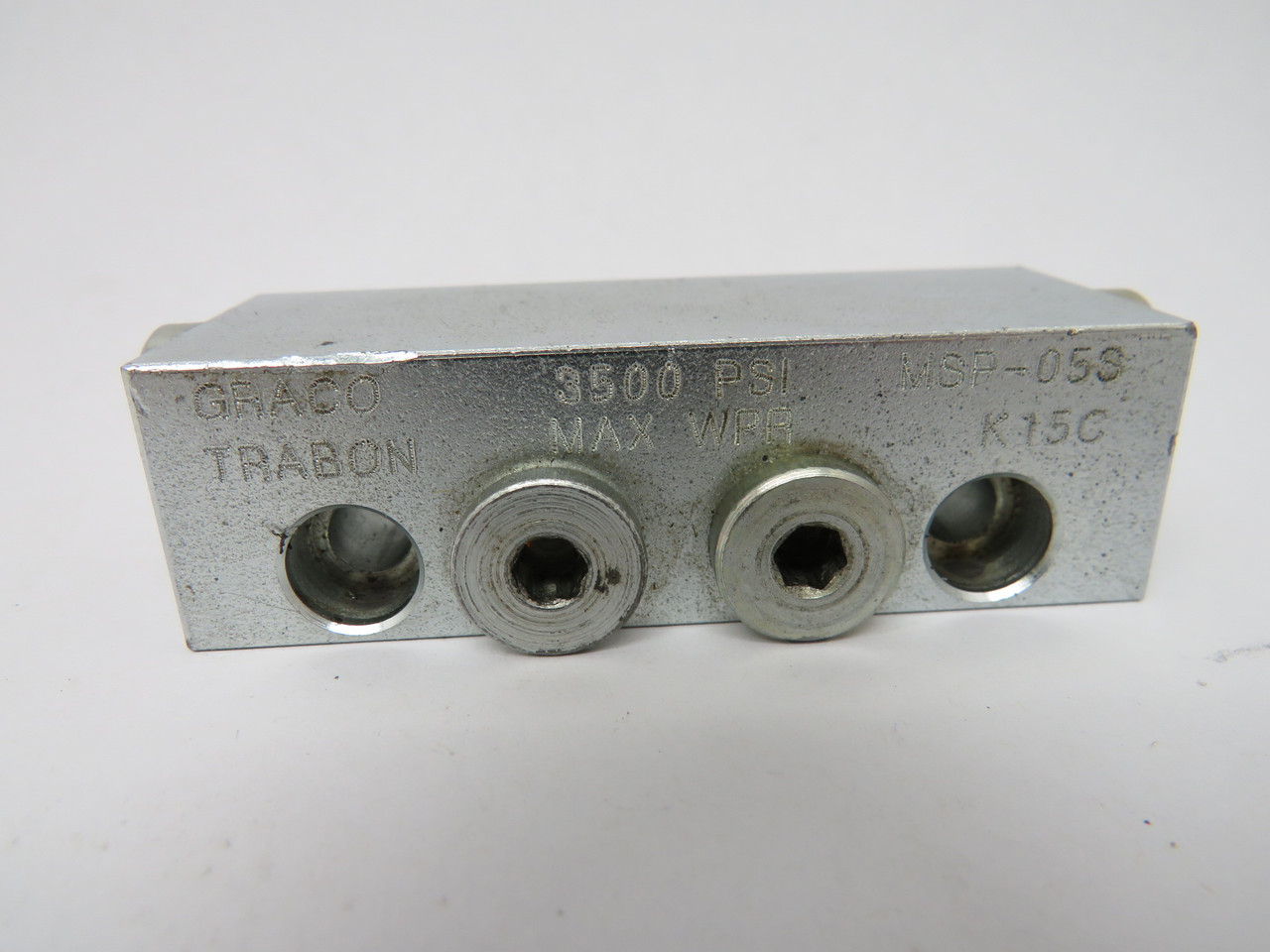 Graco MSP-05S 562711 Trabon Modular Divide Valve 200c/min 3500 psi USED