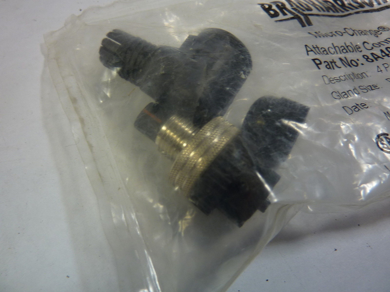 Brad Harrison 8A4007-31 Connector 4 Pin NEW