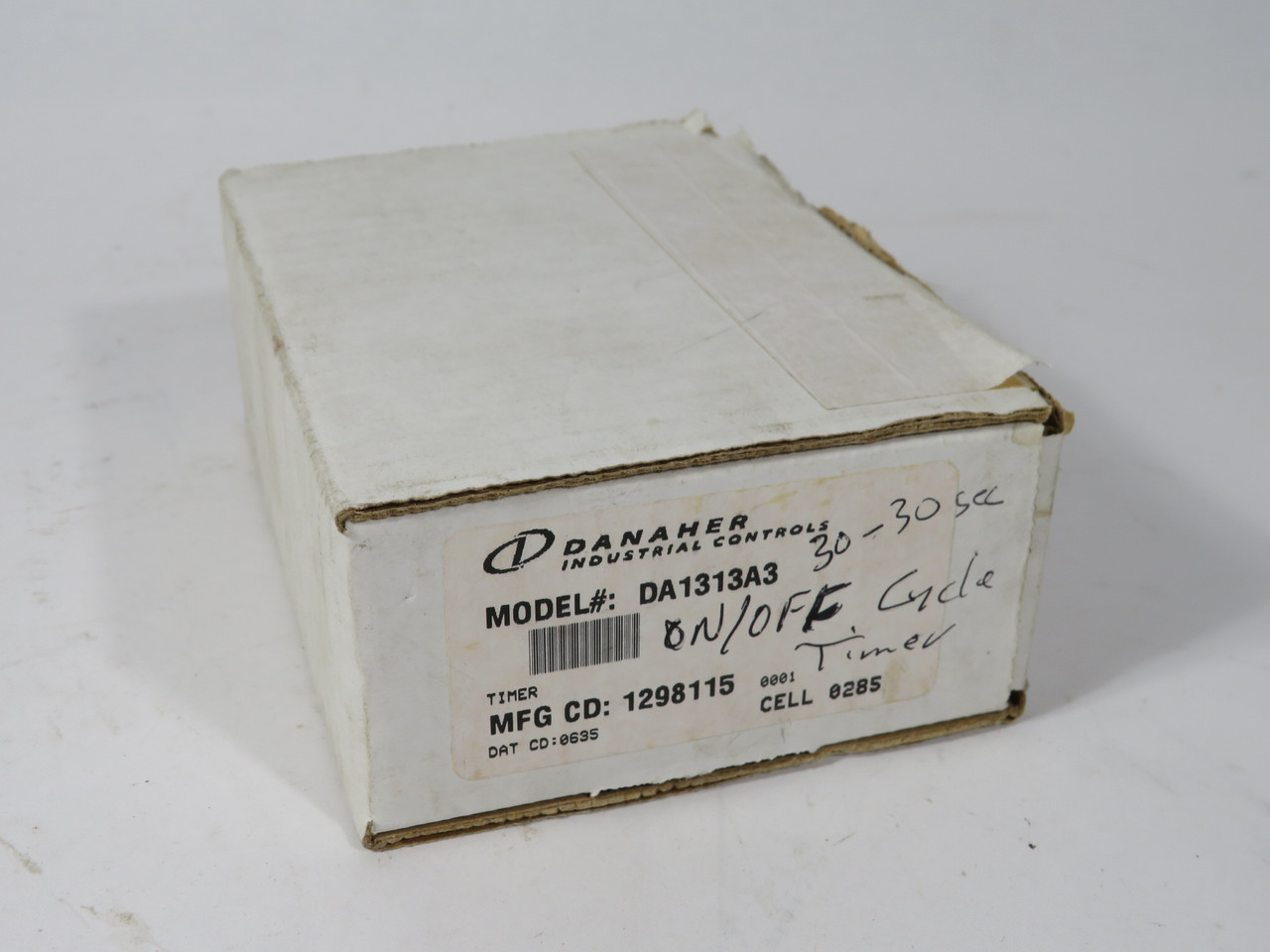 Eagle Signal DA1313A3 Electronic Repeat Cycle Timer 120V 10A SHELF WEAR NEW