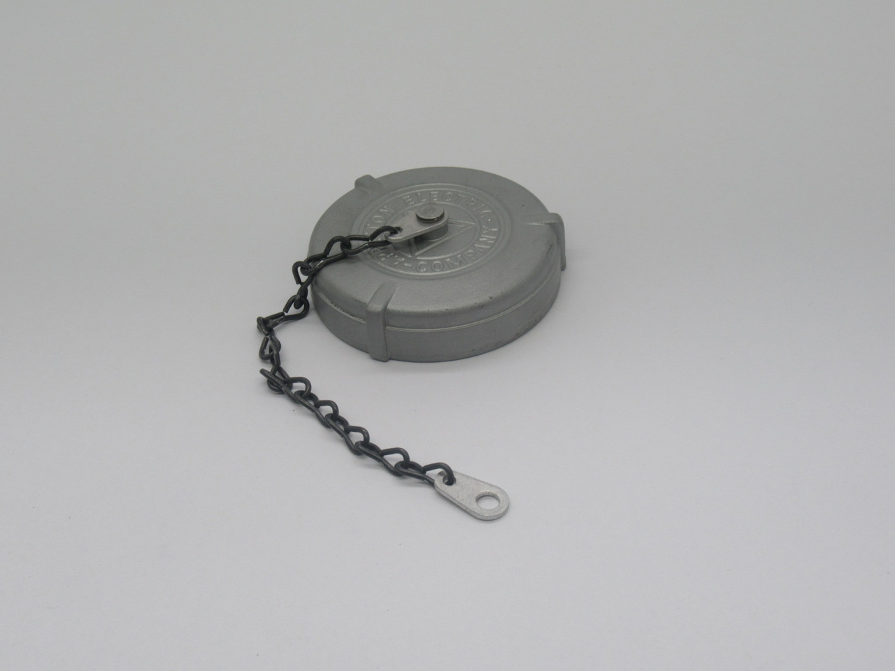 Appleton Electric Company CAP Aluminum Screw Cap 2-1/2" NOP