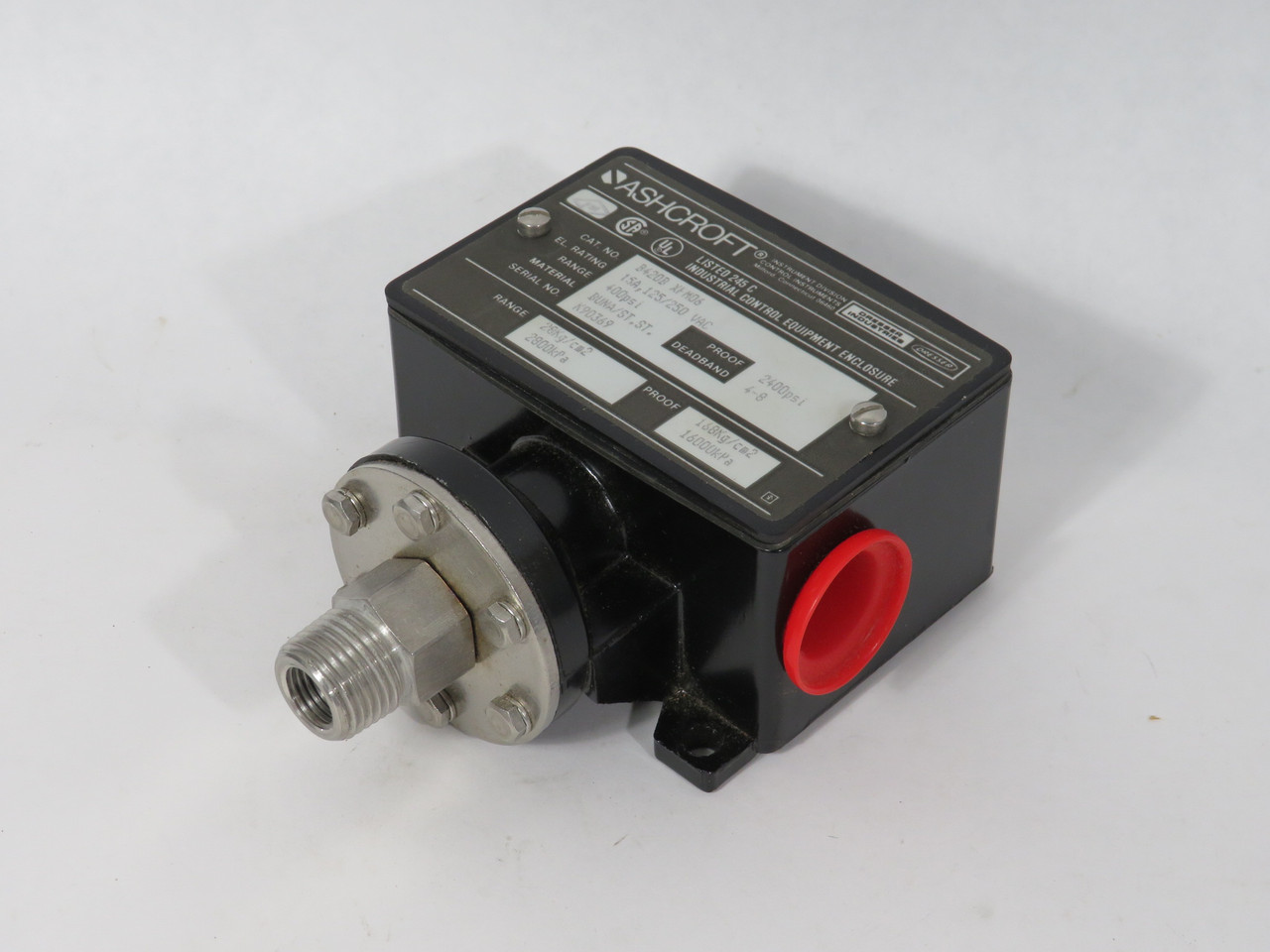 Ashcroft B420B-XFM06 Pressure Switch 400 psi 15A@125/250V NEW