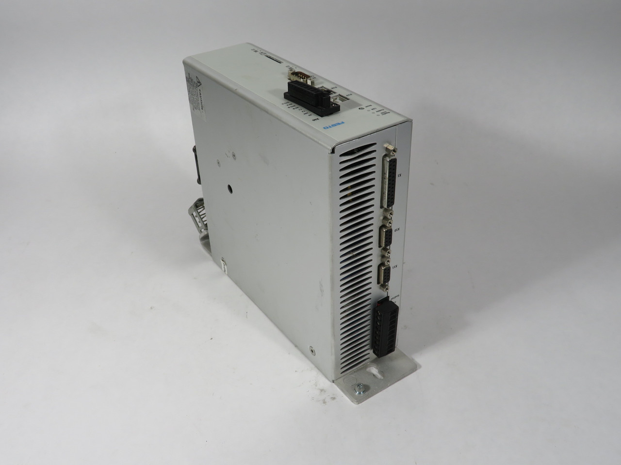 Festo 1622902 CMMP-AS-C5-3A-M0 Motor Controller 3Ph 0-270V 5A SHELF WEAR USED