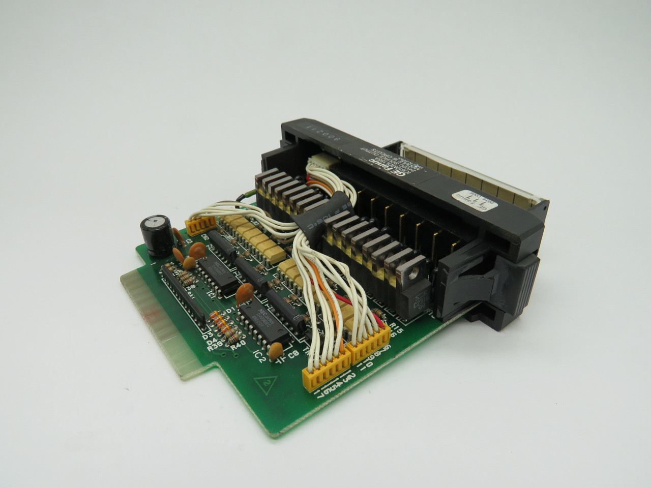 Fanuc IC610MDL158A Output Module 24VDC USED