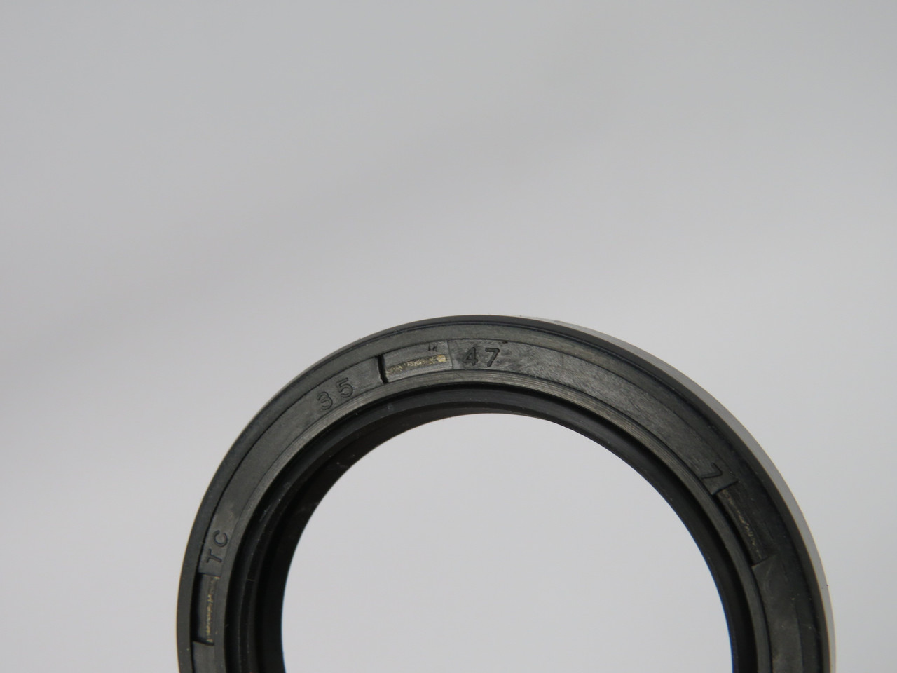 TokSeal 35-47-7 Oil Seal w/ Spring 47mmOD 35mmID 7mmW NOP